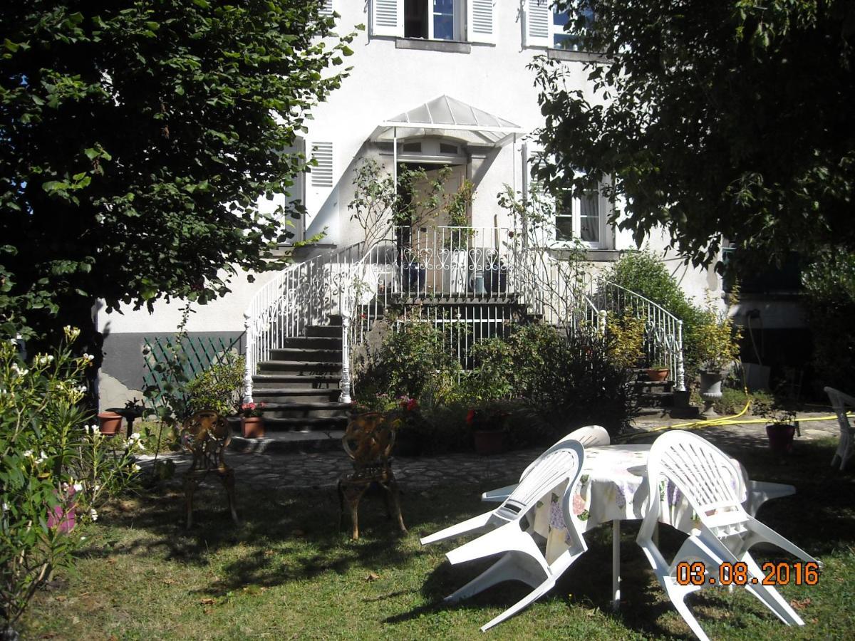 Maison De Retraite Vertaizon Esterno foto