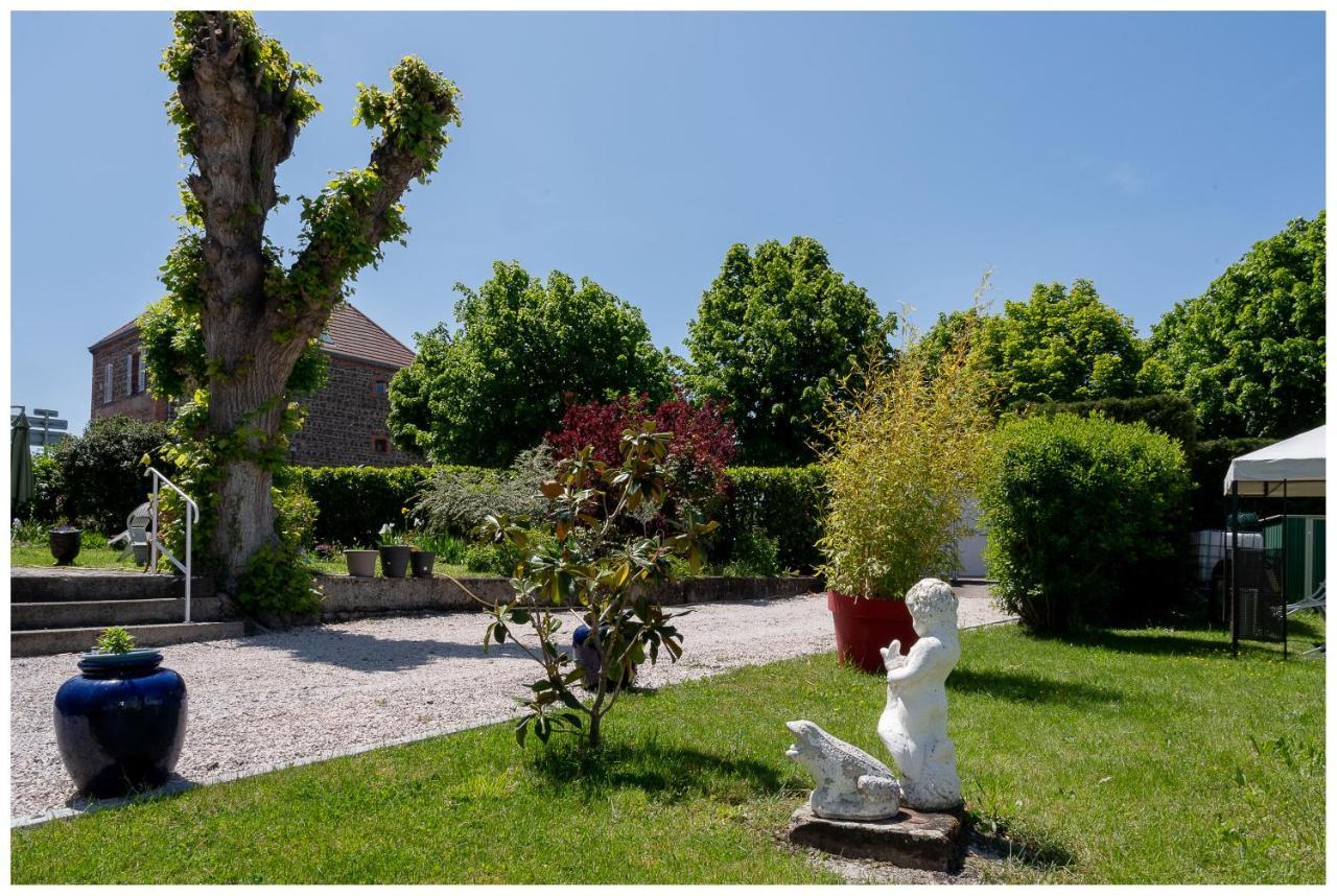 Maison De Retraite Vertaizon Esterno foto